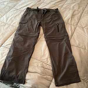 Men’s convertible cargo pants